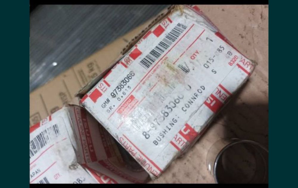 Piese din motor isuzu: npr , nkr , Dmax; excavator, kubota,takeuchi...