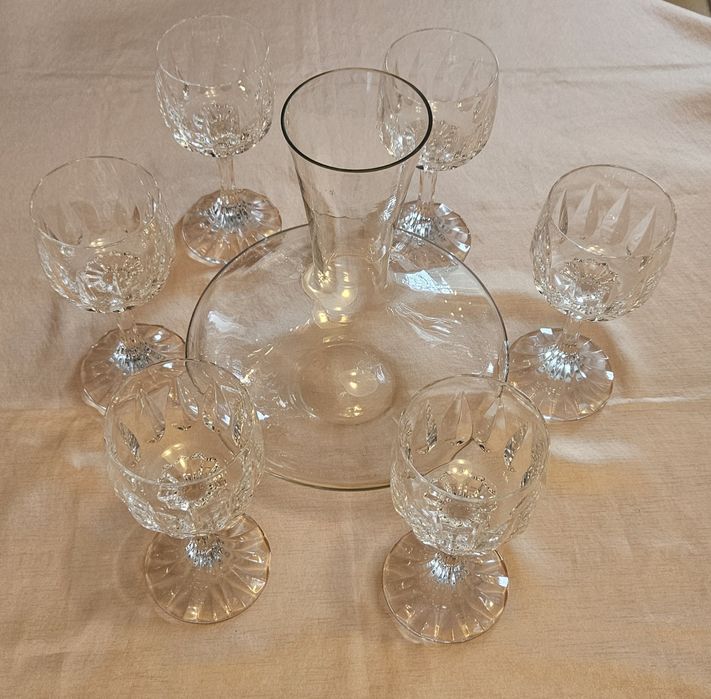 Кристални чаши + карафа