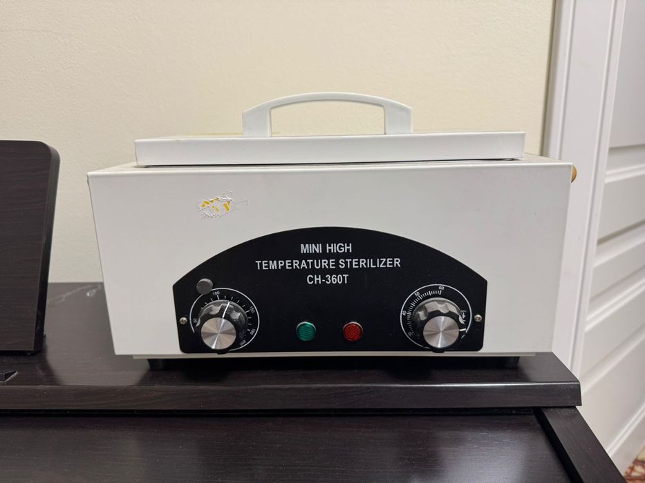 Продам сухожаровой стерилизатор Mini High Temperature Sterilizer CH-36