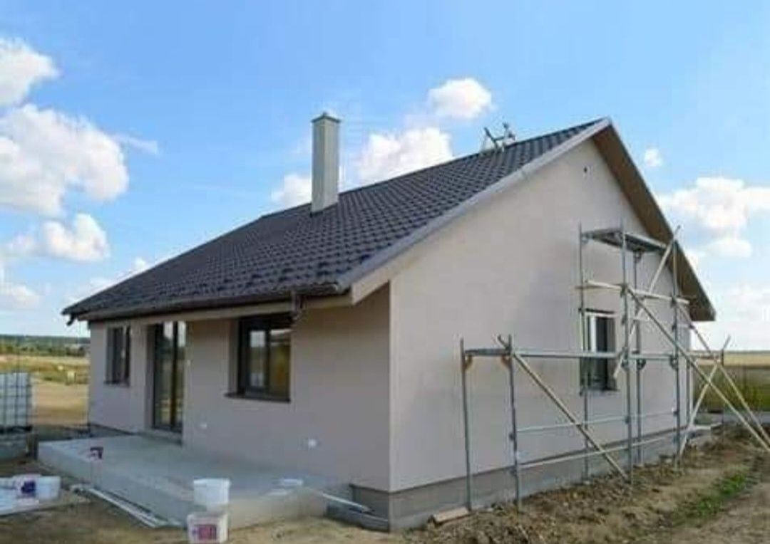 Case si Căsute pe structura metalica la cheie