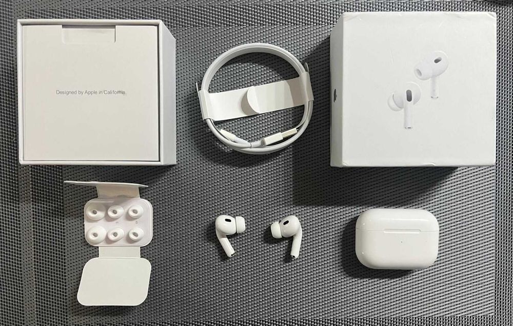 AirPods Pro 2nd generation with MagSafe Charging Case USB-C -Originale