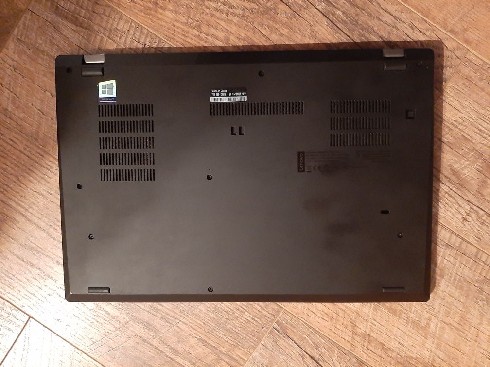 Лаптоп Lenovo T590, Memory 32gb, Disk Capacity 512gb, Intel Core