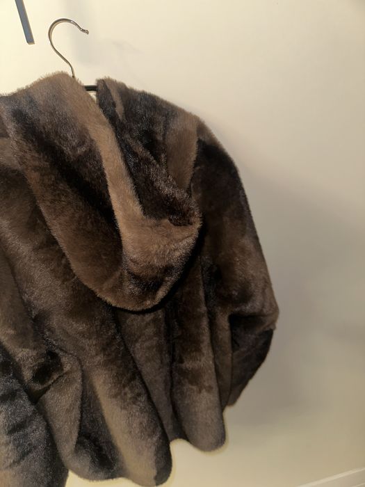 Елегантно дамско палто