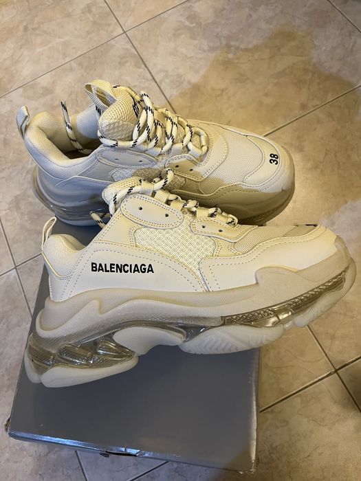 Дамски кецове и маратонки