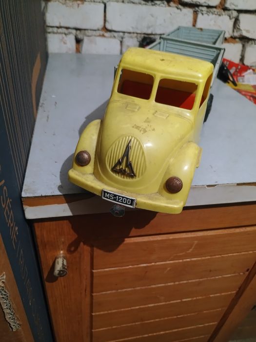 Камион макет метален magirus conrad corgi