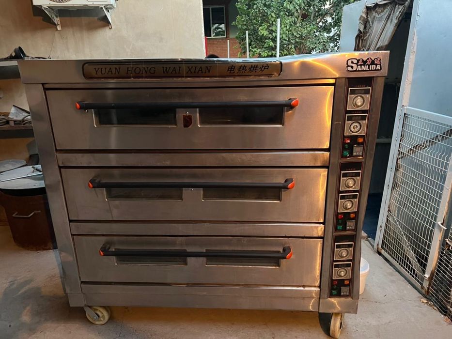 Жарочный печ 300 мың тенге  1 жыл жұмыс істеген