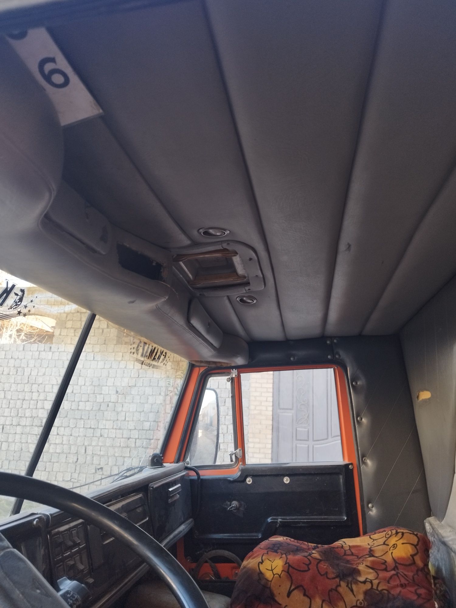 Kamaz samasfal 5511 sirchni sotiladi zarur