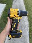 Bormasina DeWalt model dcd 805 noua