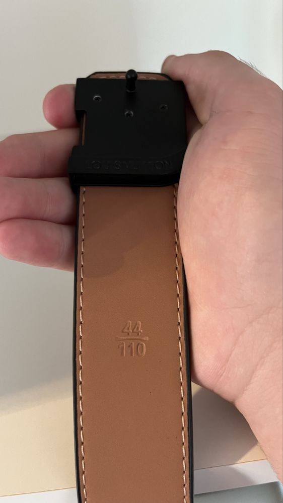 Curea Louis Vuitton 110 cm
