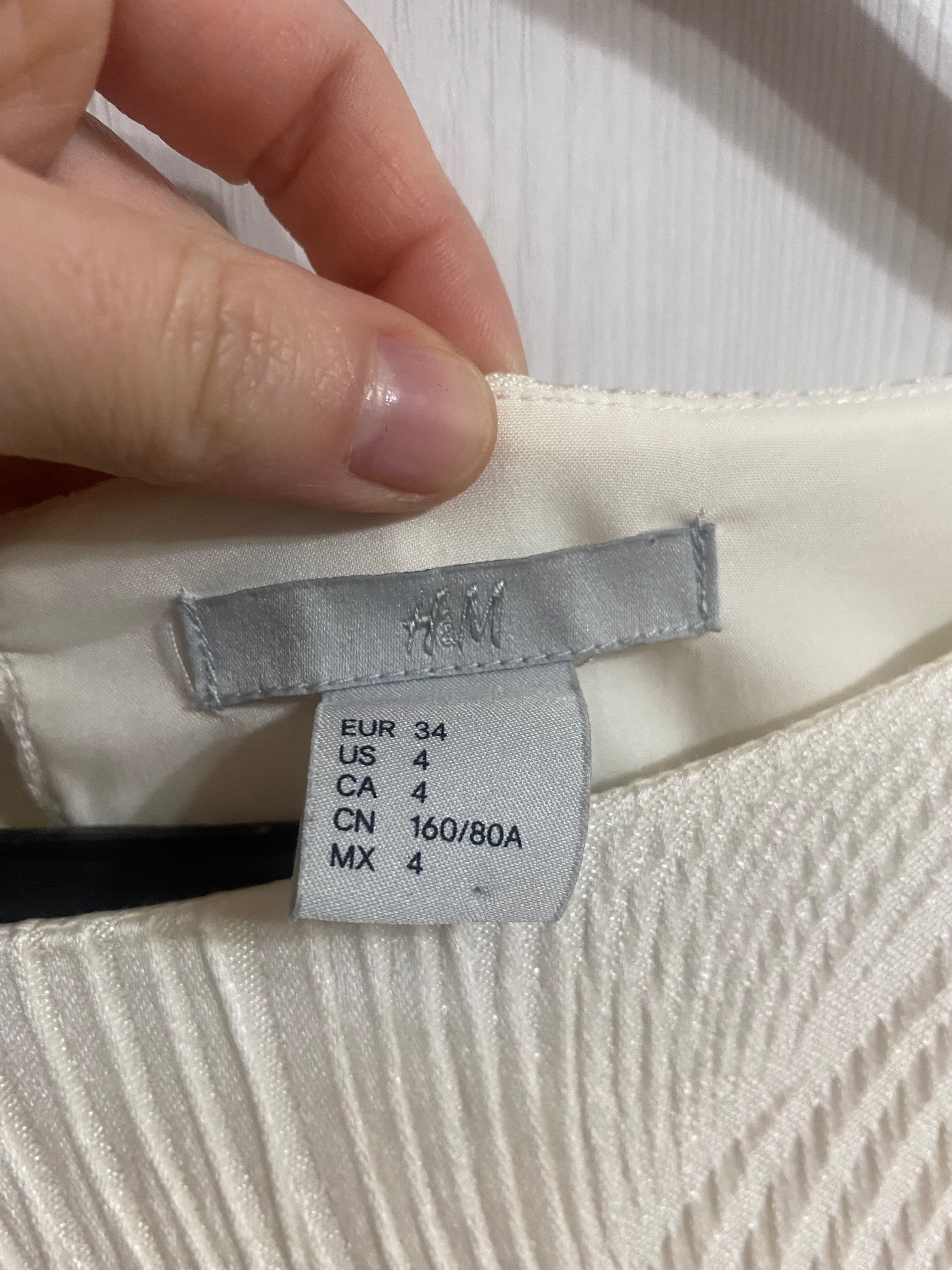 Дамски рокли на Zara