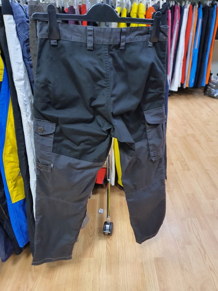 Fjall Raven Barents Pro   men 44  talie 39 cm cod UL3