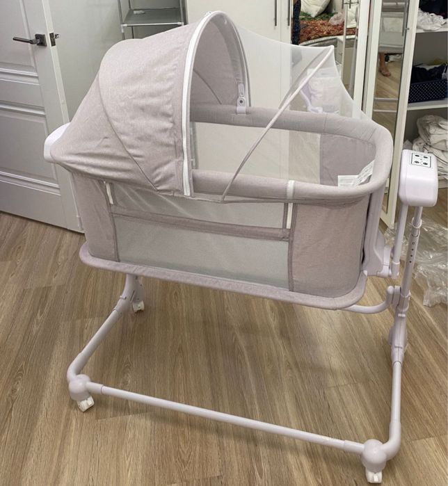 Манеж детский продается чистый и новый буквально