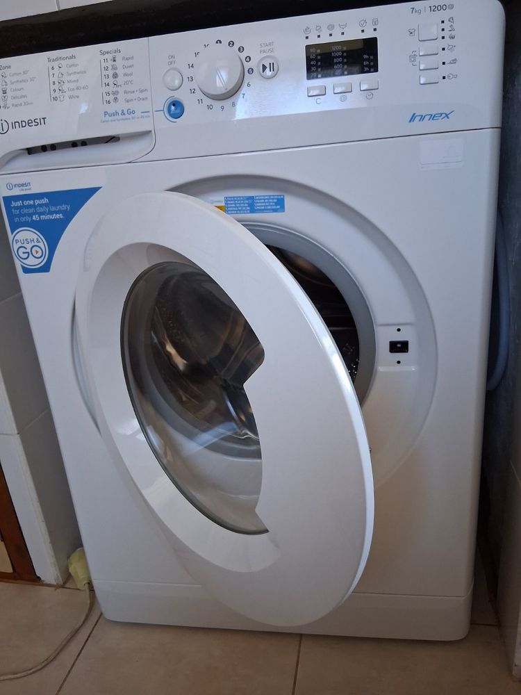 Пералня Indesit Innex/Push&Go