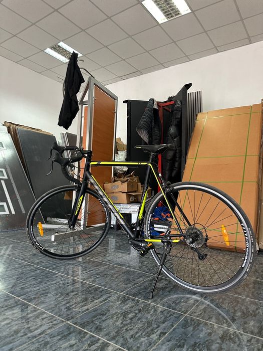 Bicicleta cursiera TOTEM