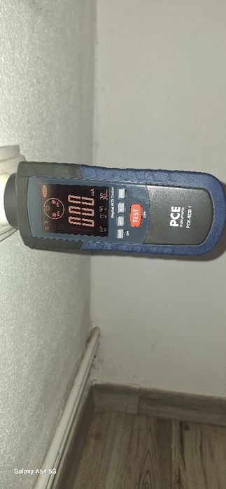 Tester instalații electrice VDE 0100-600 PCE Instruments PCE-RCD 1
⁸