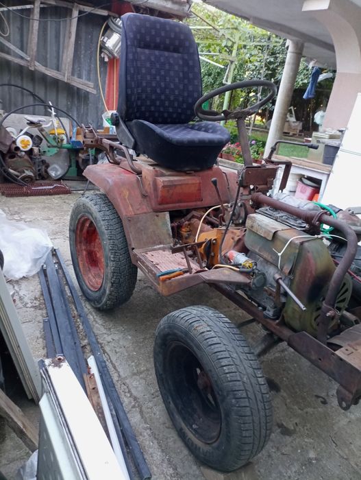 ХТЗТ012 малогабаритен Трактор