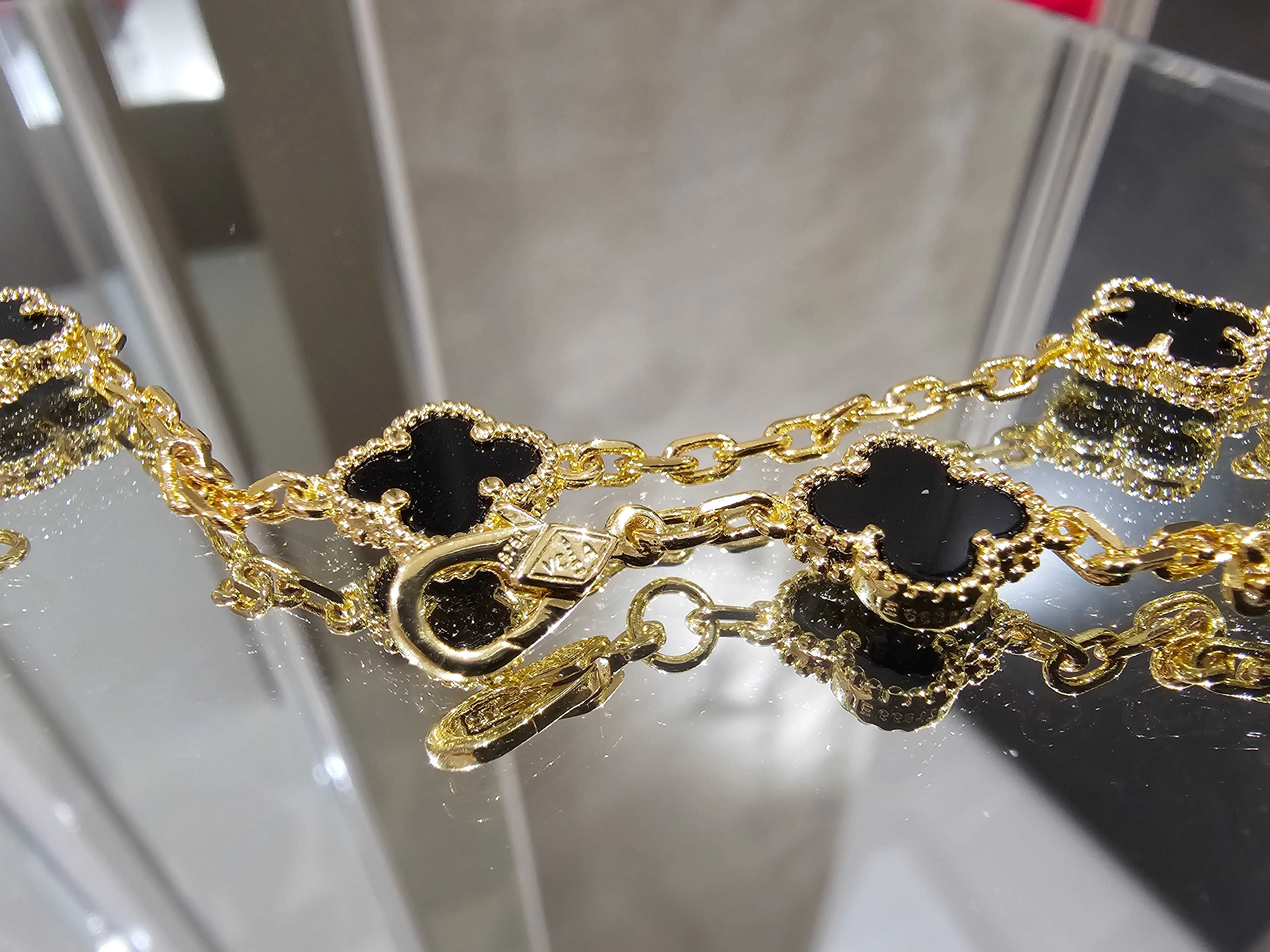Van Cleef & Arpels VCA Gold Onyx 5 Motifs Sweet Alhambra Дамска Гривна