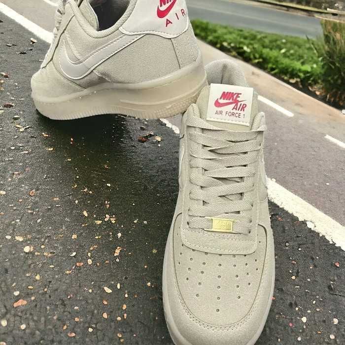 Adidași Air Force 1 low beige