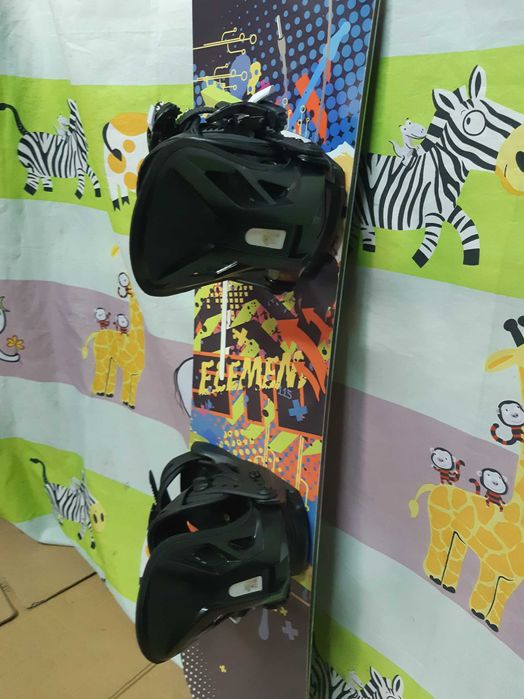 Placa snowboard 115 cm ca noua cu legaturi Head noi