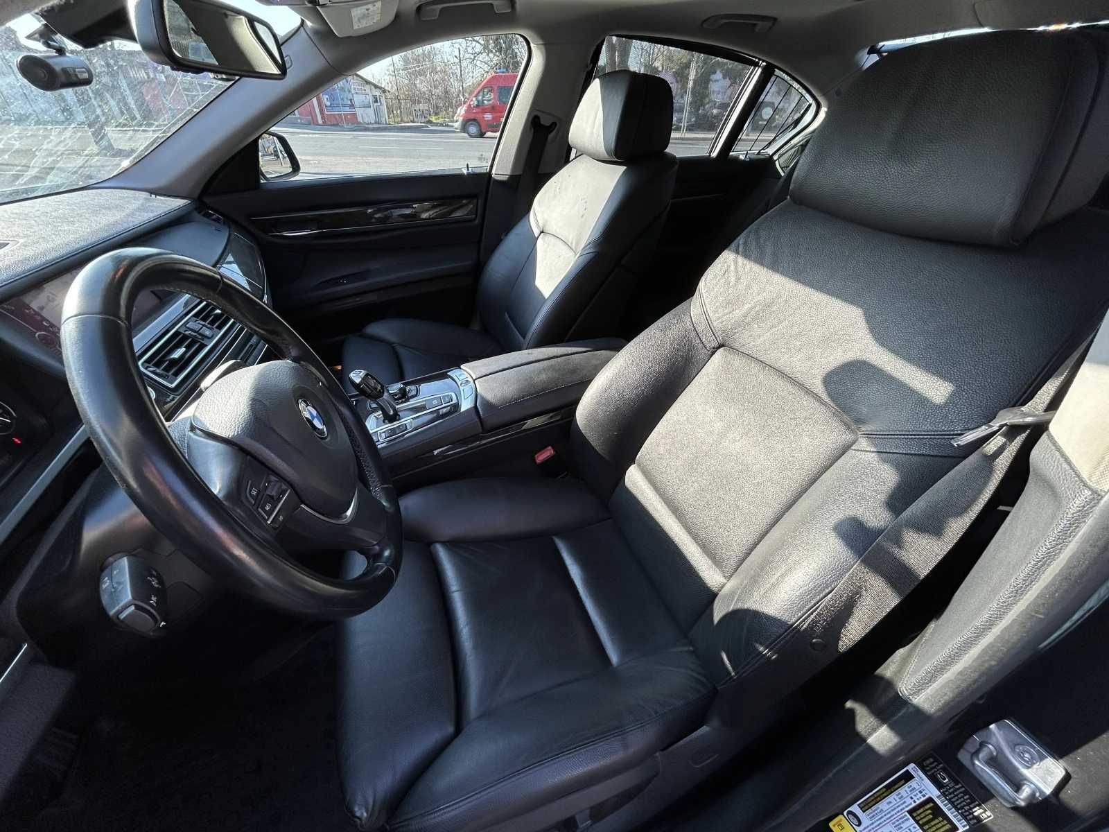 Продавам BMW 740i F01