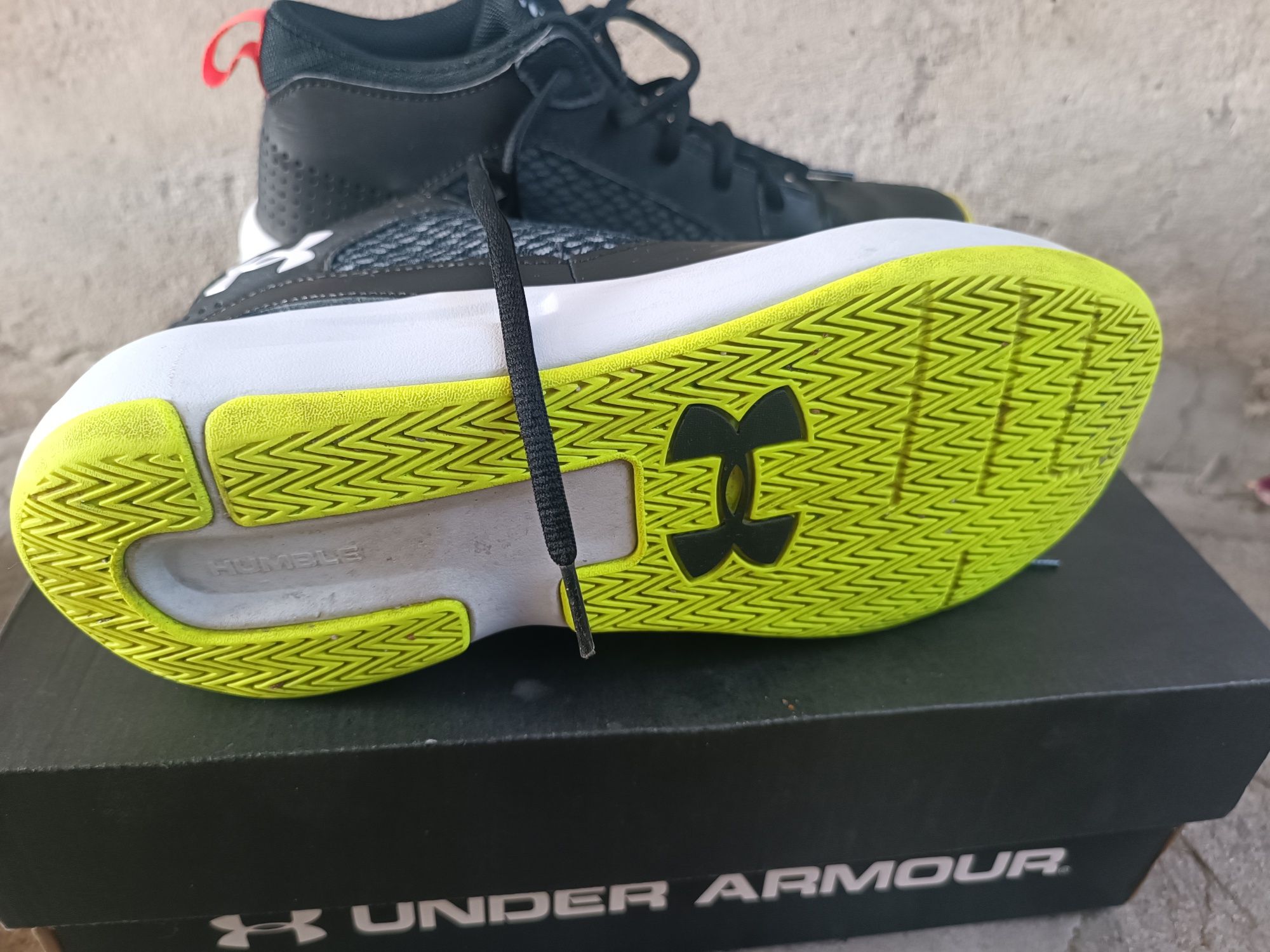 Мъжки маратонки Under armour 43 номер