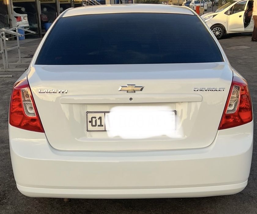 Продается Lacetti Gentra 3 позиция в отличном состоянии