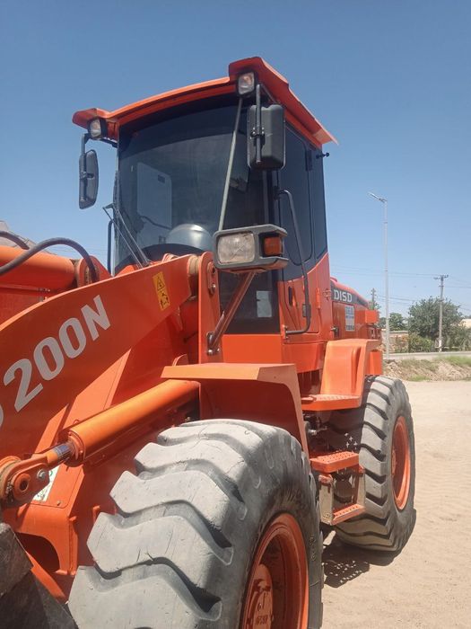 Doosan pogruzchik sotiladi