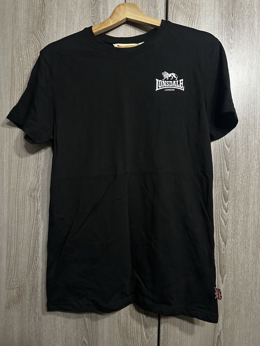 Мъжка Тениска Lonsdale размер S!
