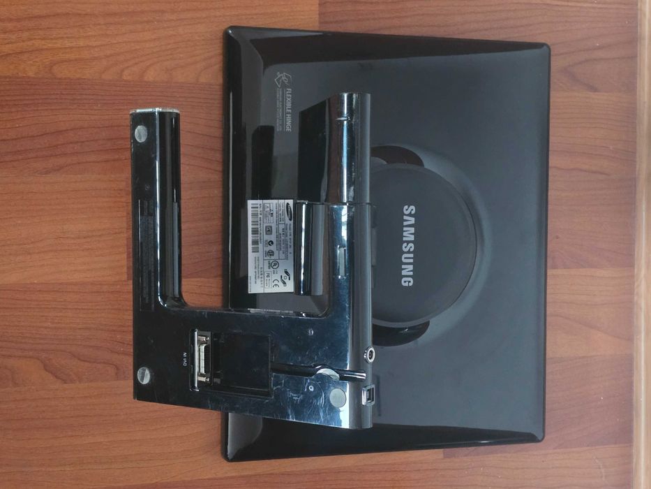 Vand  display/monitor  LCD  SAMSUNG  971P   19"