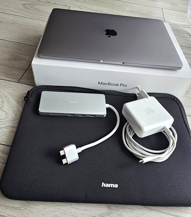 Vand MacBook Pro 2020, i5, 2 GHZ, 512 GB SSD, 16 GB LPDDR4X