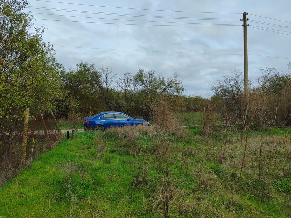 Голям парцел във Ведрина