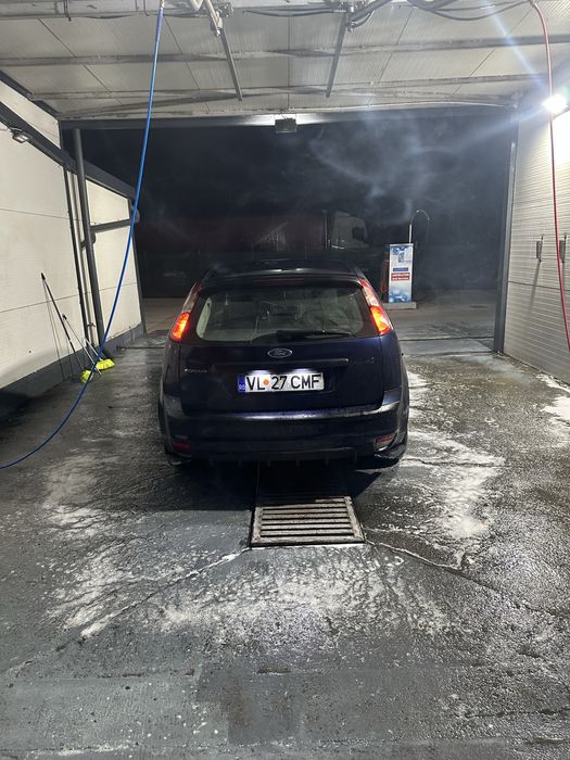 Ford focus 2 1.6 benzina 2005 defect