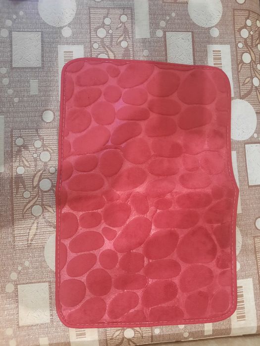 Продается коврик для ванной