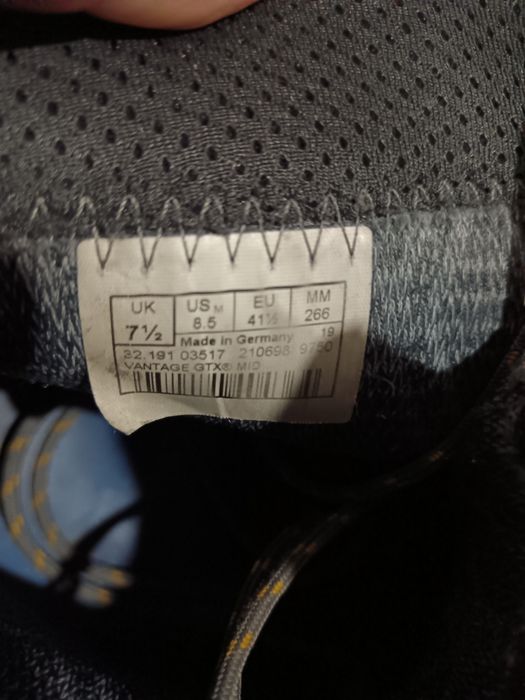 LOWA Vantage GTX Mid