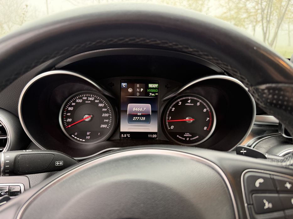 Mercedes-Benz C 350e Plug-in Hybrid – 279 CP – Full Option