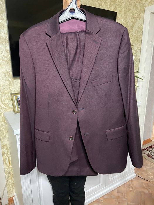 Костюм тройка размер 50-52