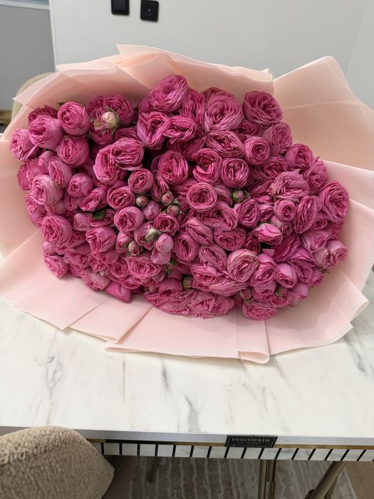 51 кусковые розы купила за 65.000 тысяч.