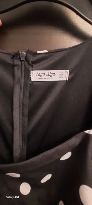 Rochie eleganta, midi, cu buline