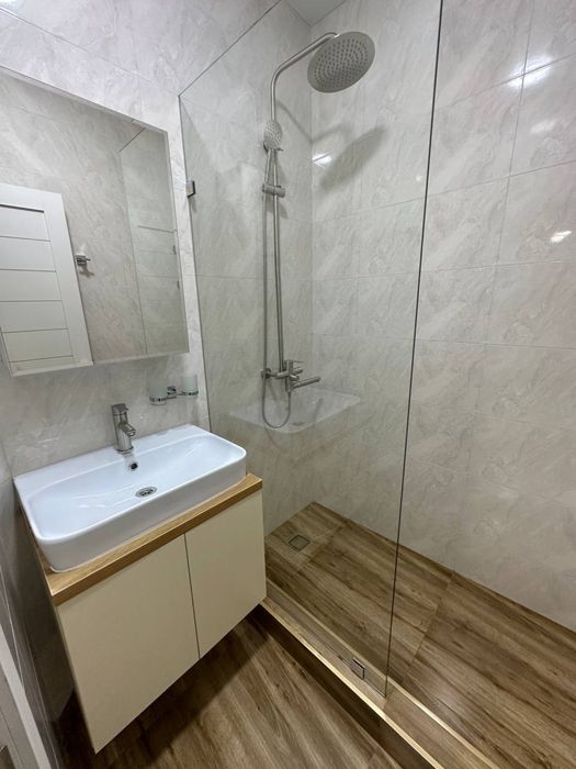 Сдам в аренду  Ц-13 Лабзак парк Анхор