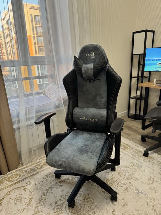 Игровое кресло aero cool knight
