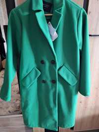 Палто зимно зелен цвят