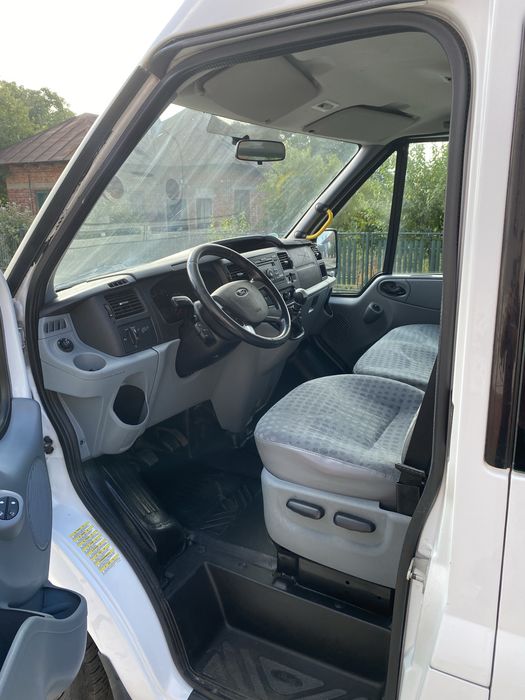 Ford Transit 8+1 2014 2.2 Euro5 A/C model Lung