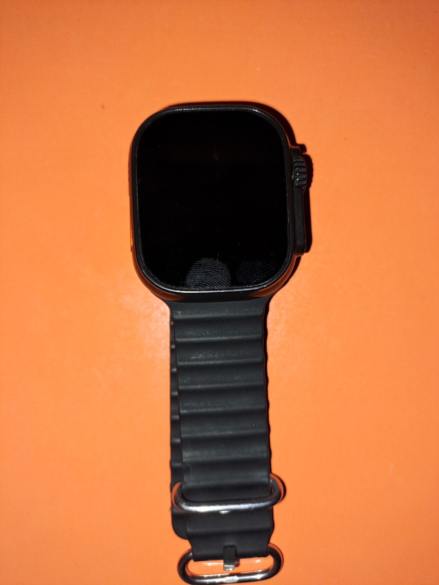 Smart watch qora rangda
