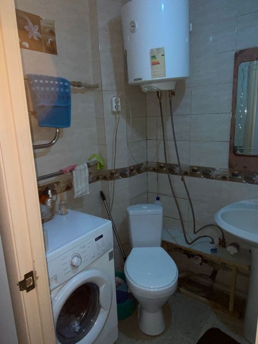 Продам 2комн квартиру по адресу 6микр 69 дом.