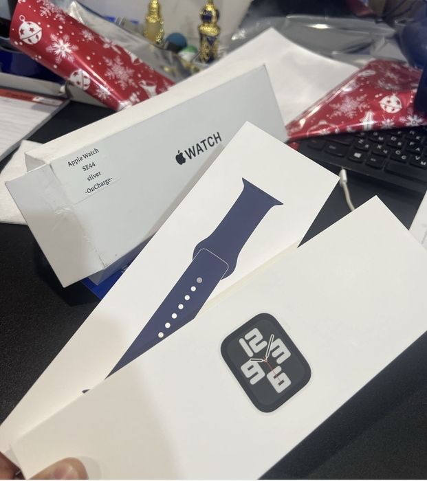 Продам Apple Watch