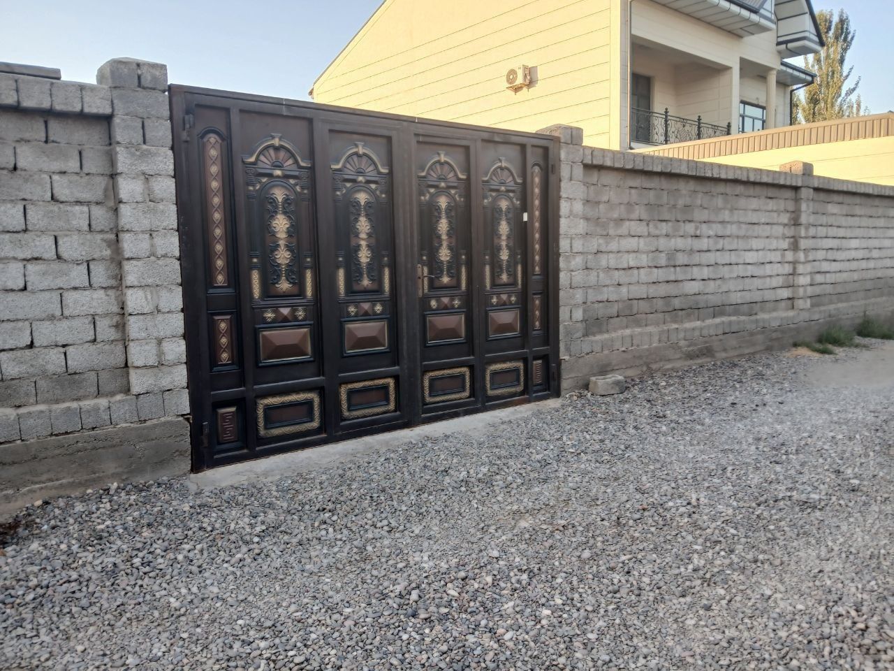 Ховли сотилади 5сотихли