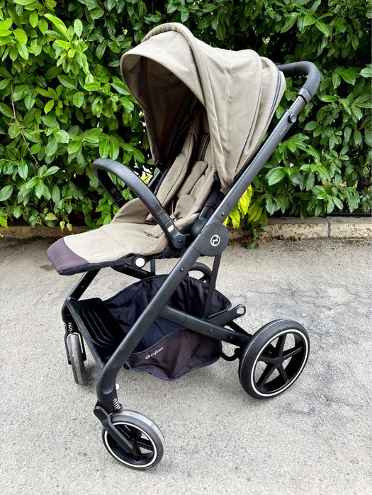 Количка Cybex Balios S Lux маслено зелен цвят Classic Beige
