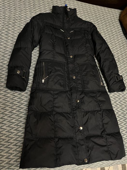 Пуховик чёрный .