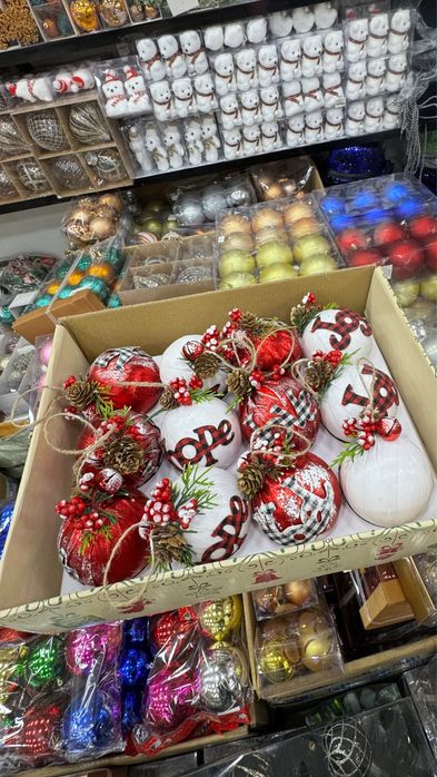 Optom narxda Archa , Archa bezaklari , Qorbobo kiyimlar