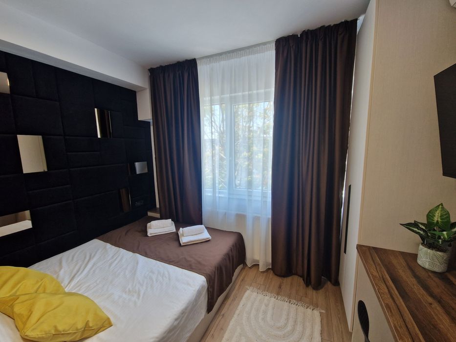 Studio lux Faleza Nord – mobilat complet, termen lung